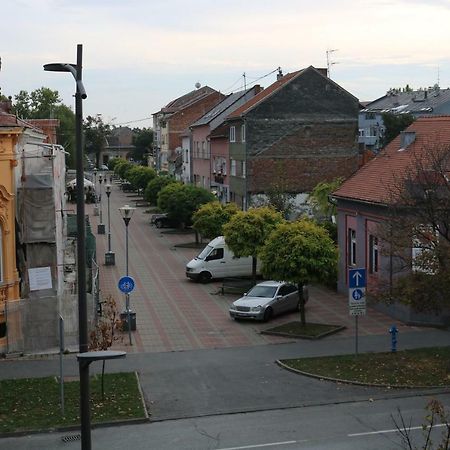 Apartment F6 Osijek Exterior foto